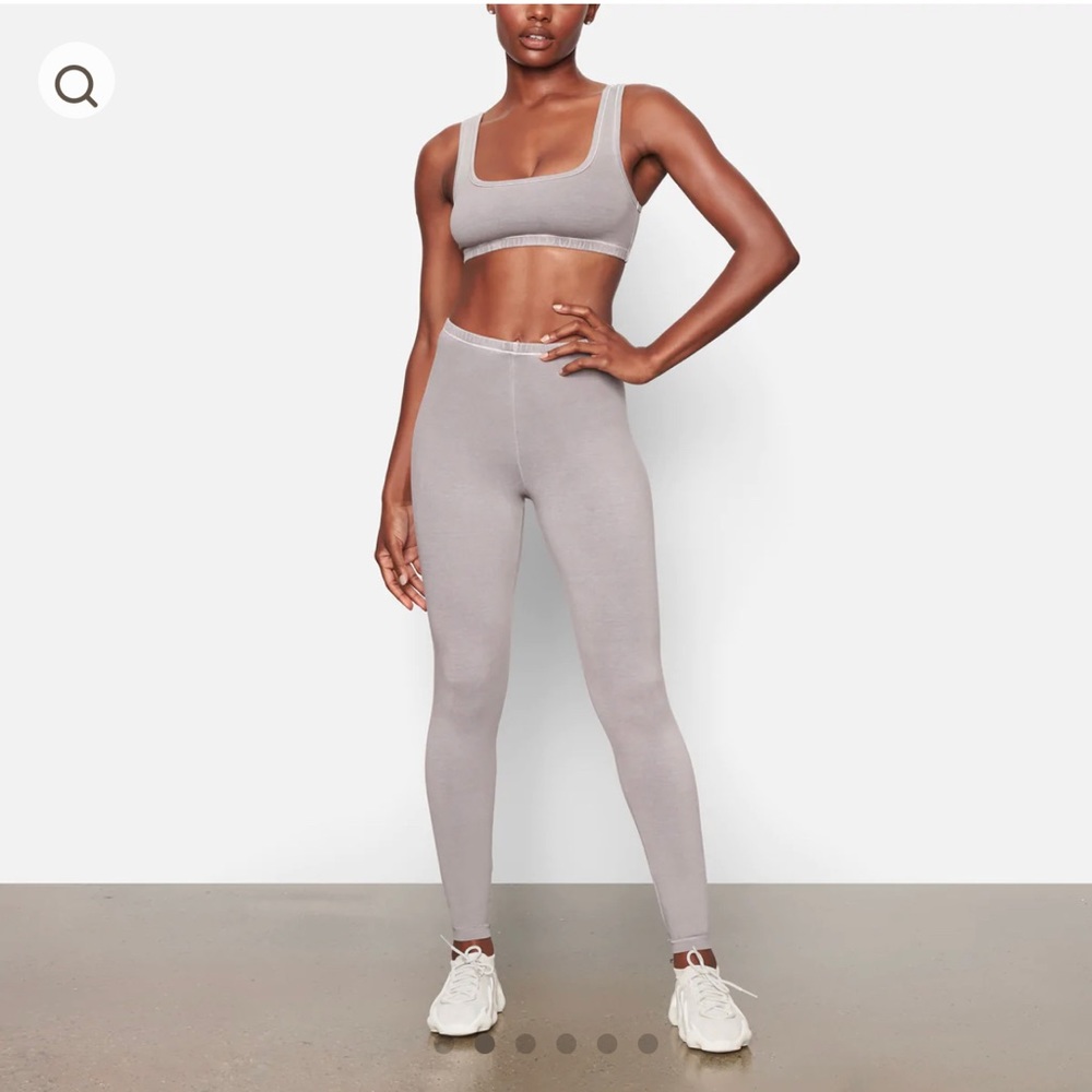 skims outdoor leggings size medium